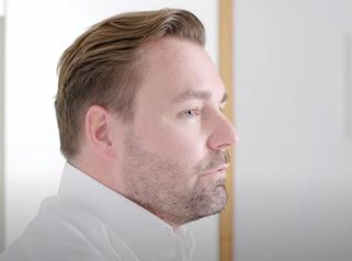 Brustvergrößerung mit Eigenfett München - PD Dr. med. Maximilian Eder